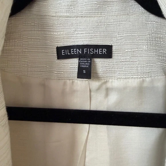 EILEEN FISHER Elegant Jacket, Size Small, Fully Lined, NWOT - Picture 4 of 7